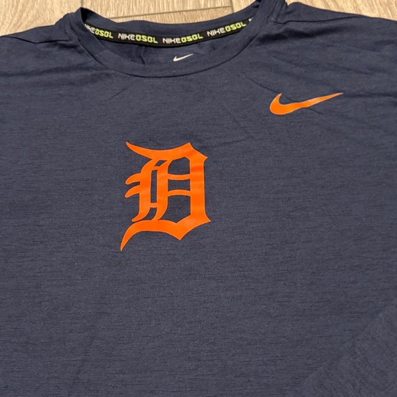 Nike Detroit Tigers Drifit Long Sleeve Tee - Picture 3 of 4